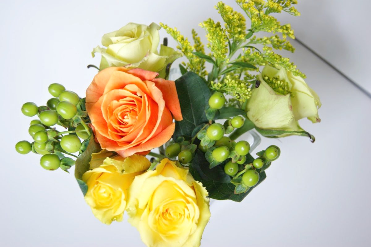 With just a few easy tips, you can create a unique arrangement to give away or place as a centerpiece.