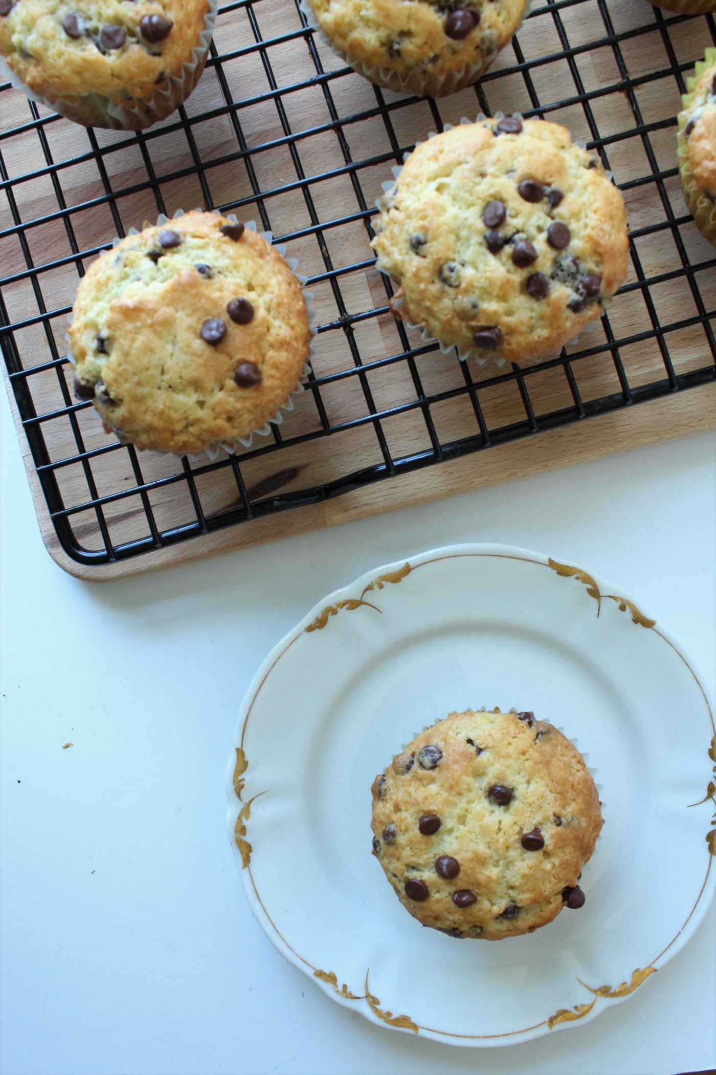 Chocolate chip muffins | Eat.Drink.Frolic.